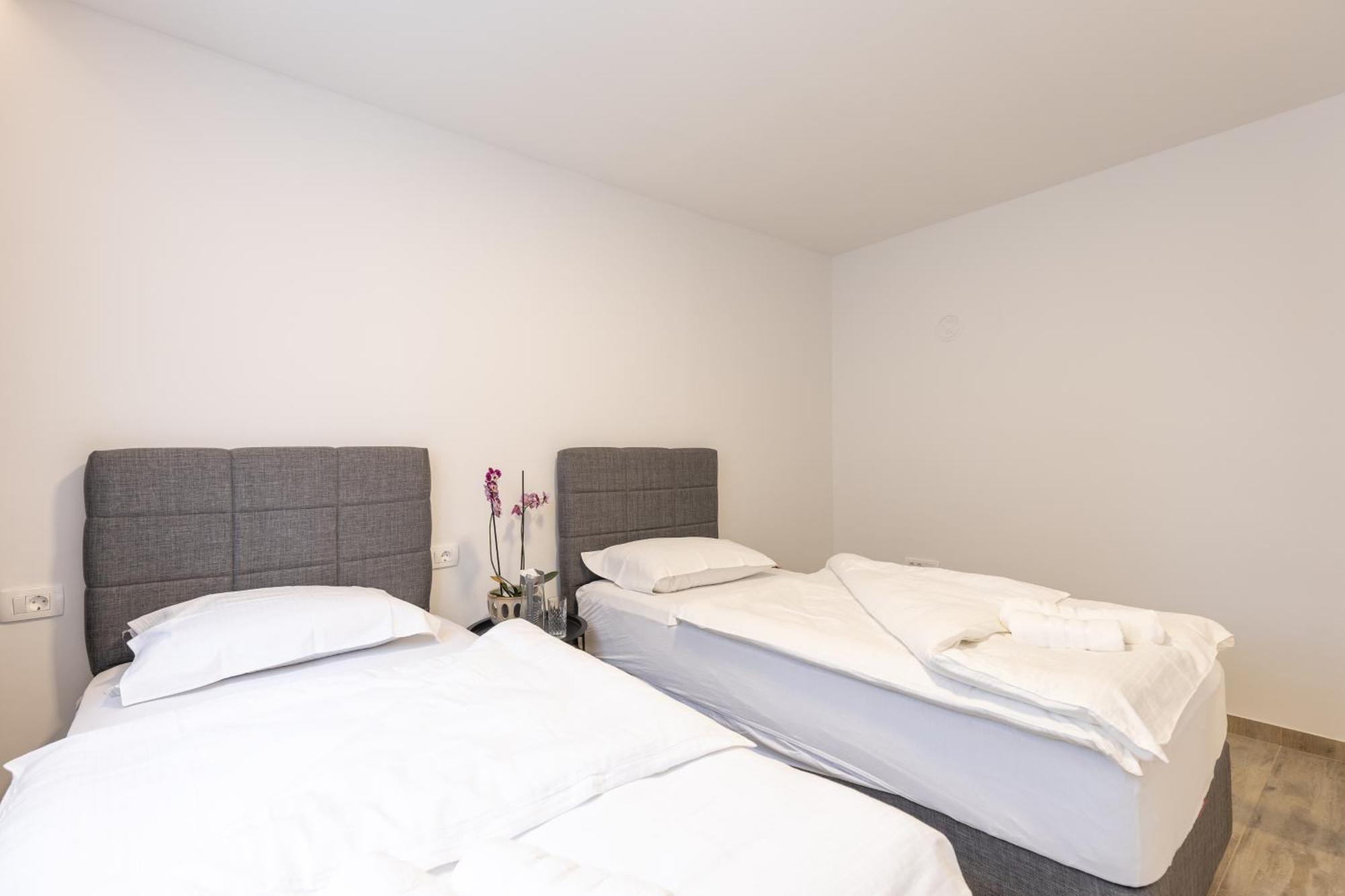 Cosmic Gate Apartment